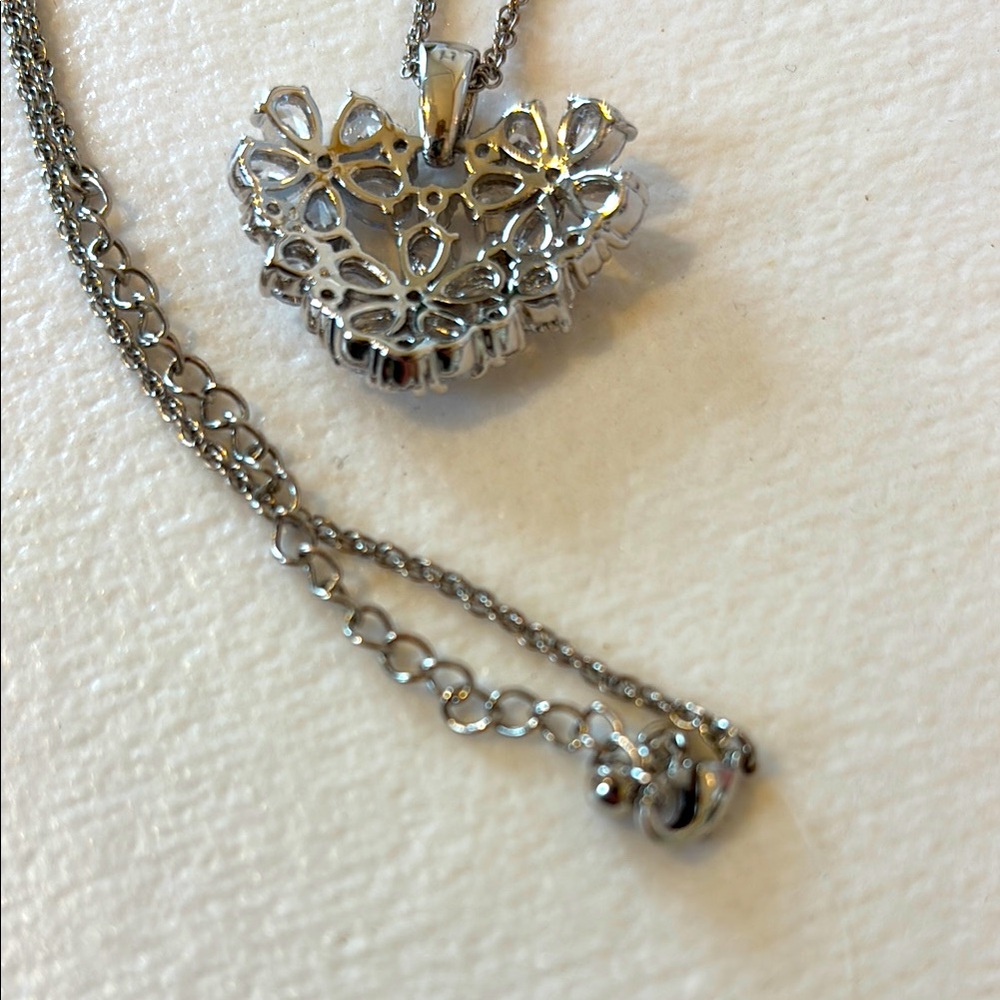 Elegant Silver Heart Pendant Necklace
